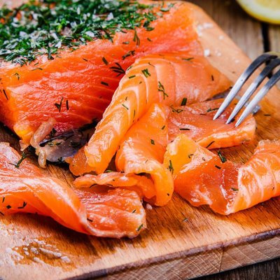 Cá Hồi Xông Khói Nguyên Khối - Whole Smoked Salmon