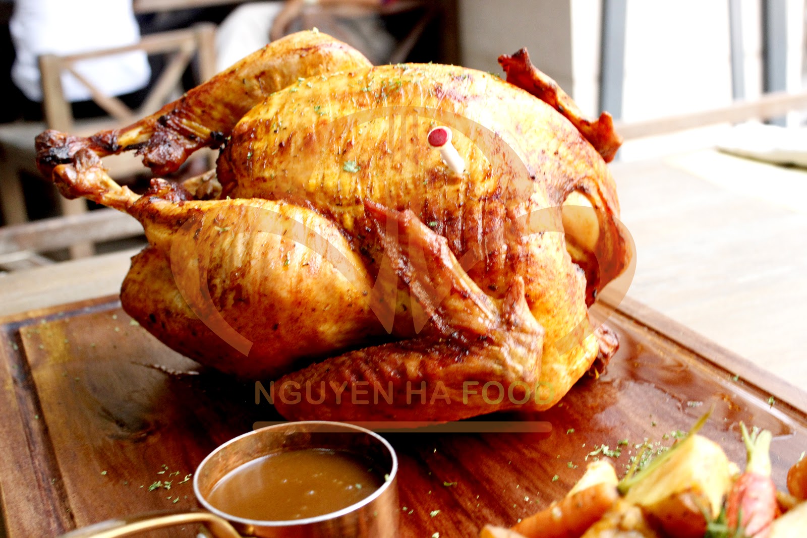 Gà Tây Nhồi Nướng Nipponham - Roasted Whole Turkey With Stuffing 