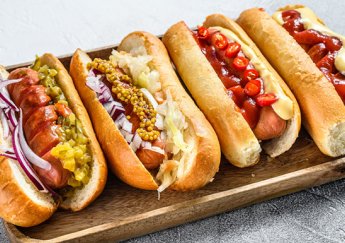 Điều Gì Làm Nên Sự Độc Đáo Của Những Hotdog Nóng Kiểu Mỹ?