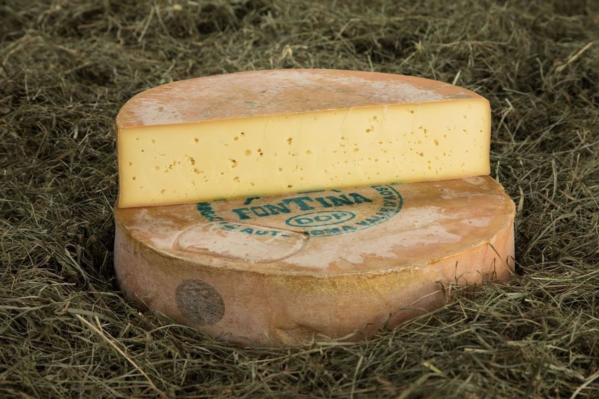 pho-mai-fontina-cheese 